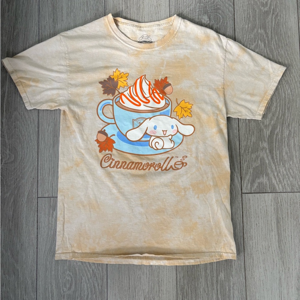 Cinnamoroll Sanrio tee shirt - licensed official merch in autumn theme. EUC.